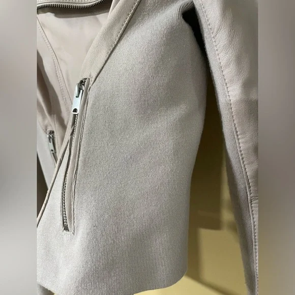 Andrew Marc New York Cream Real Leather Jacket - Picture 4 of 9